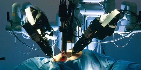 Robotik Cerrahi, Adrenal Tümör Tedavisinde Başarıyı Artırıyor