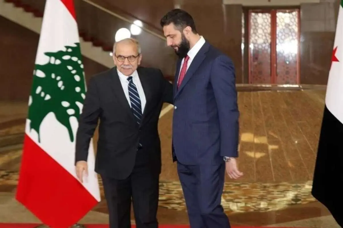 Suriye ve Lübnanlı yetkililerin diplomatik görüşmesi; Şam-Beyrut ilişkileri, sınır güvenliği ve Hizbullah dosyasının geleceği açısından dikkat çekici bir temas.